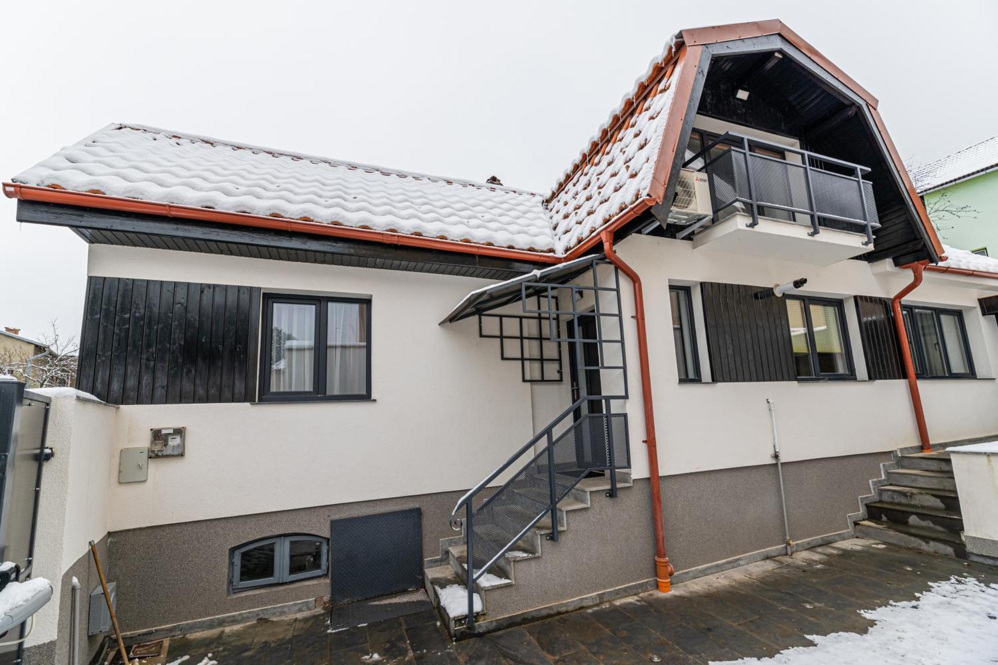 Sun Villas Accommodation Брашов Екстер'єр фото