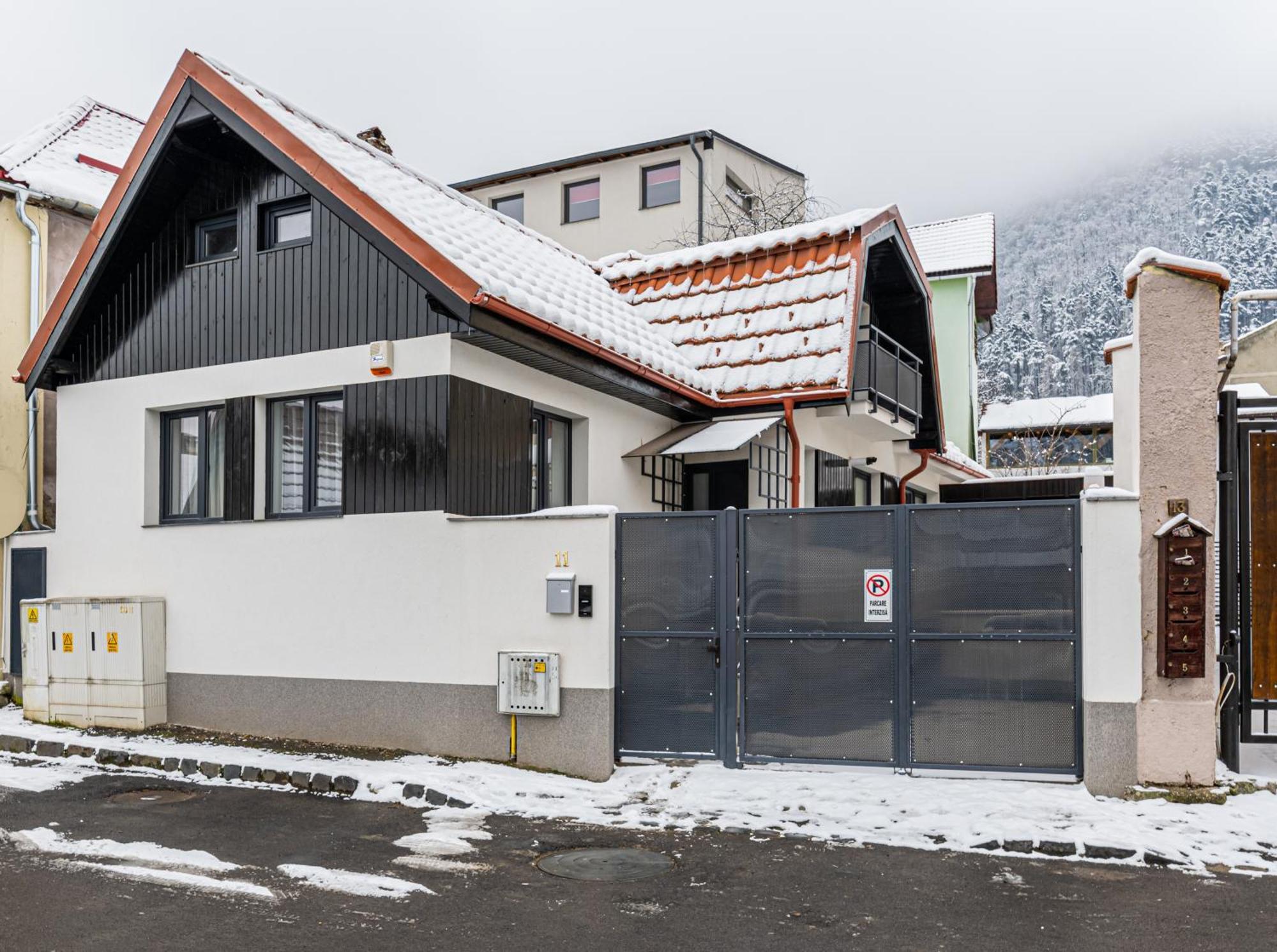 Sun Villas Accommodation Брашов Екстер'єр фото